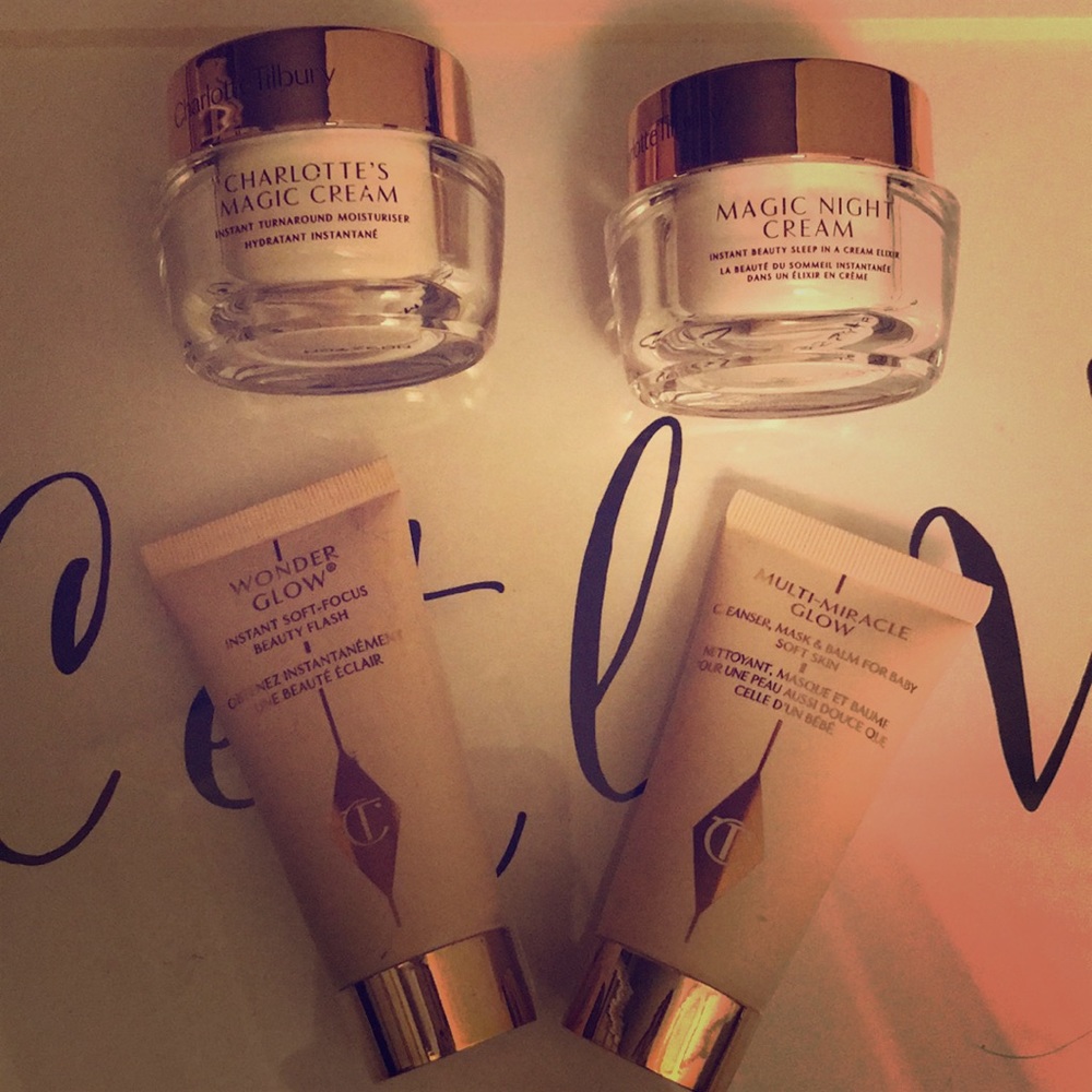 Travel size skin clinic